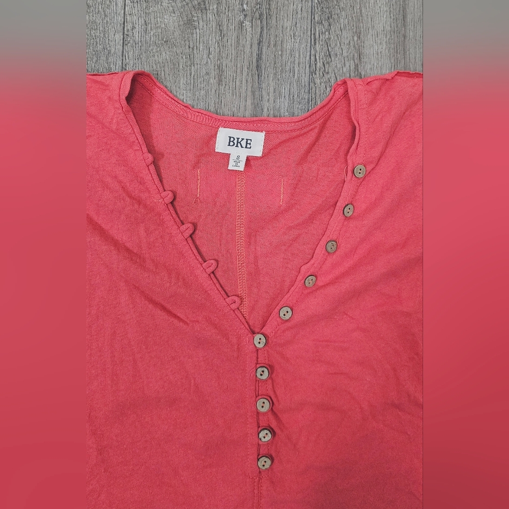BKE Raw Edge V-neck Henley-Size Small - Picture 6 of 7